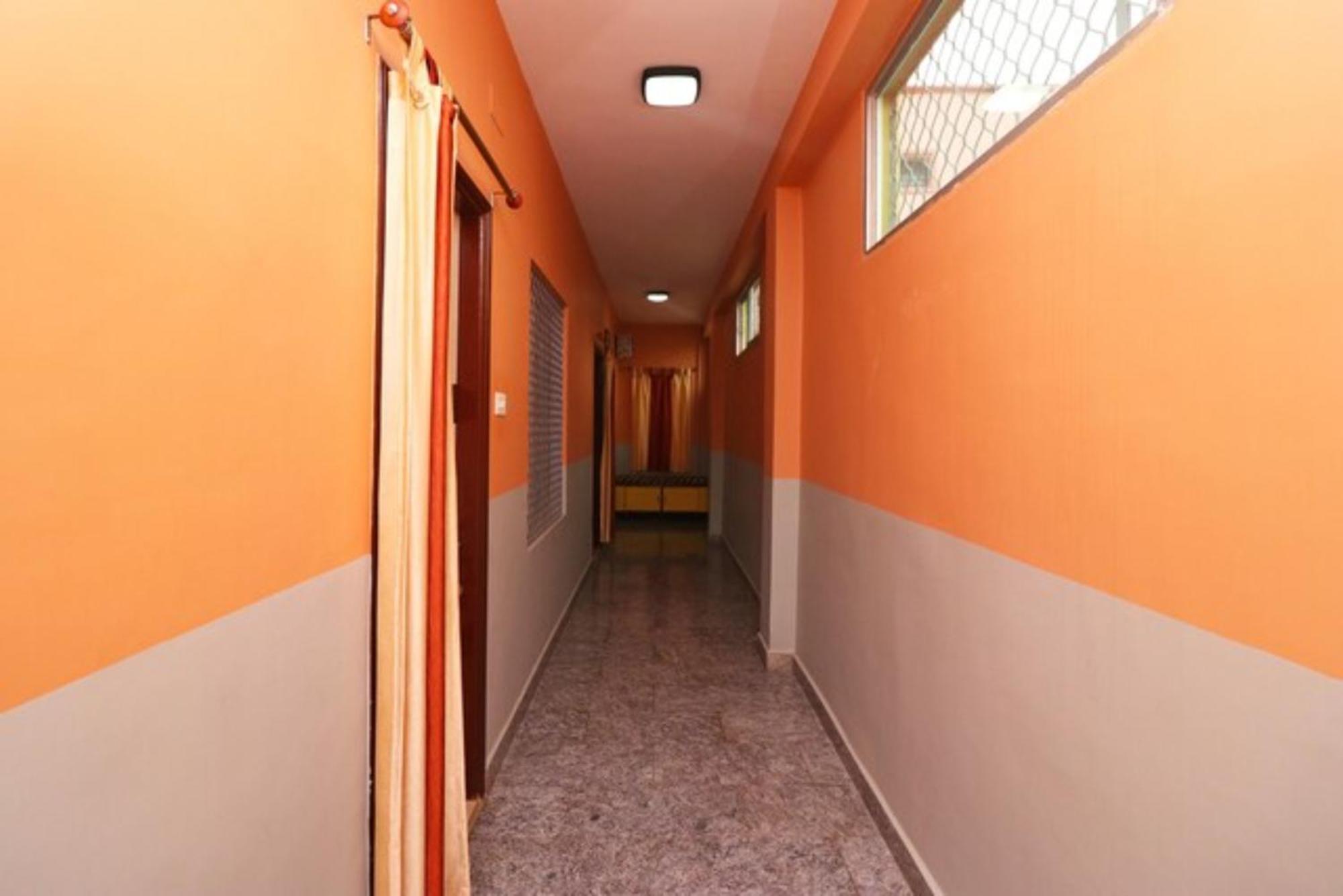 Goroomgo Hotel Mangal Chandi Puri Exteriör bild